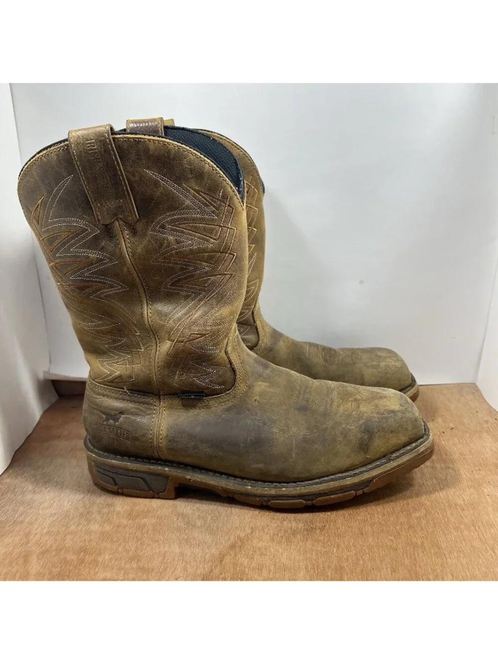 Irish Setter Marshall 83912 Men Size 10 EE Wide Square Steel Toe Boot Waterproof